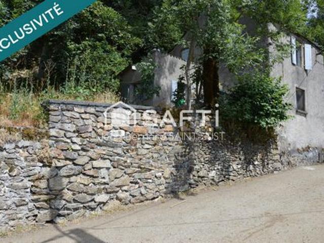 Maison authentique, avec terrain/jardin de 300m2 situé juste en face