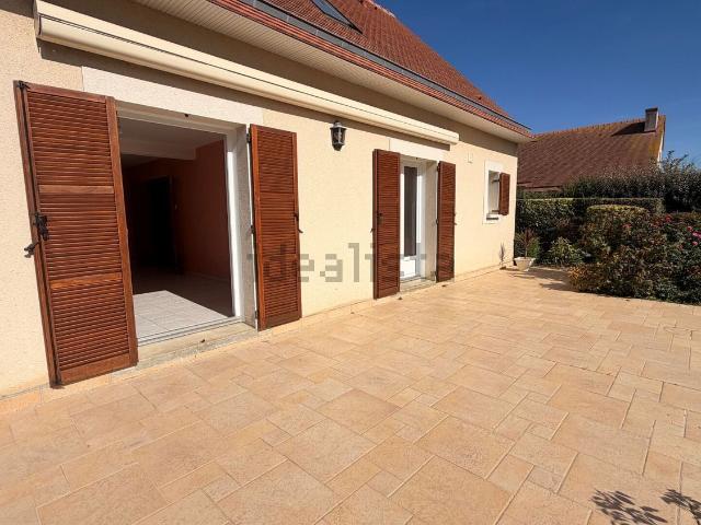 Maison, Authie