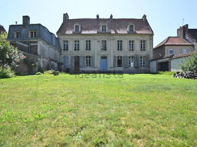 Maison, Auxi le Château