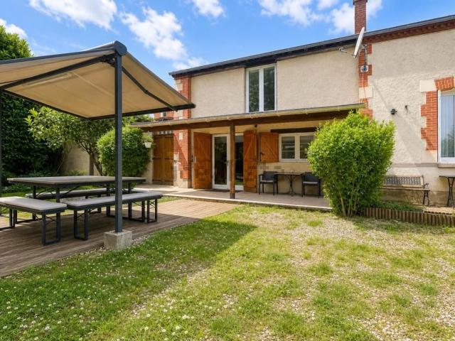 Maison, Auxy