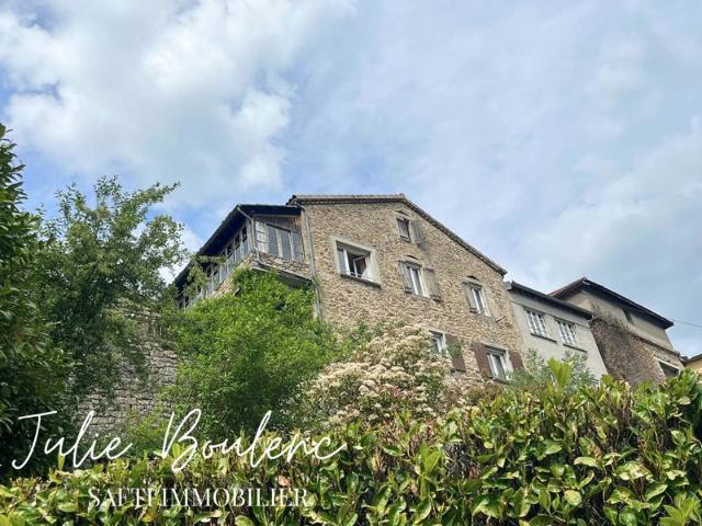 Maison au coeur du village, avec vue montagne !