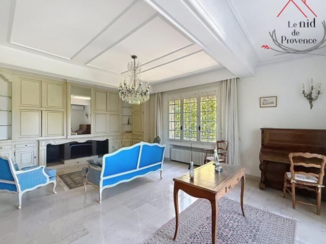 Maison au coeur du village avec vue sur le Mont Ventoux