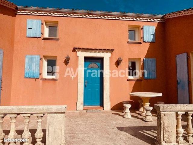 Maison au calme 215m2 avec piscine 5 chambres