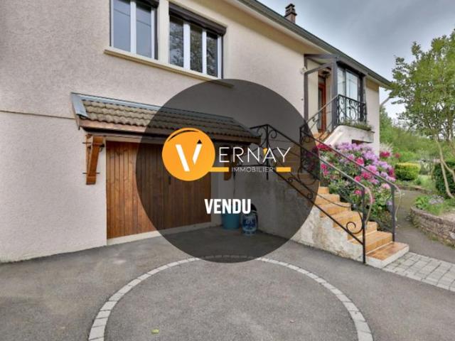 Maison au calme à rénover avec terrain à Oytier Saint Oblas