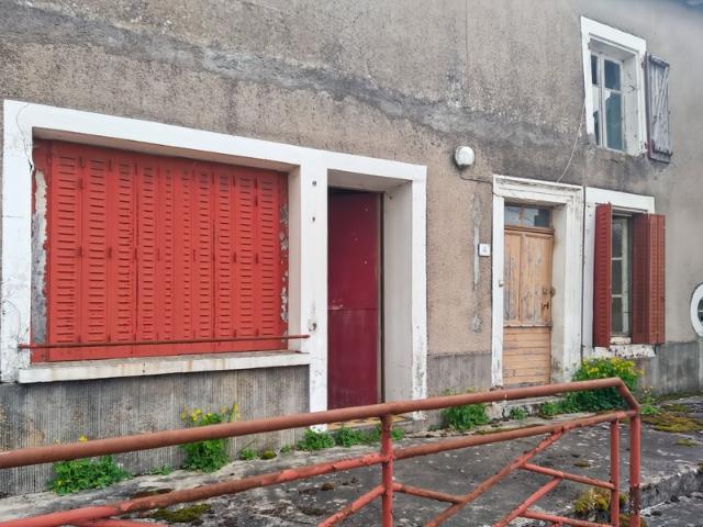 Maison au calme avec dépendances