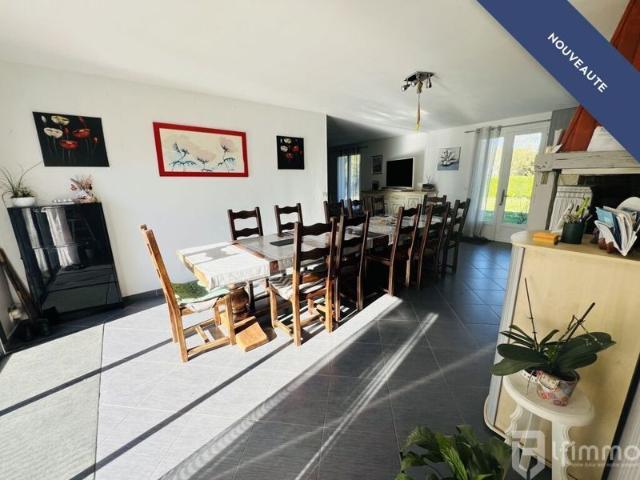 Maison au calme avec piscine et terrain 24700 Montpon Ménester