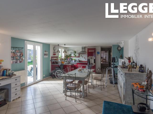 Maison au calme sans vis à vis, avec garage et atelier près des Andelys