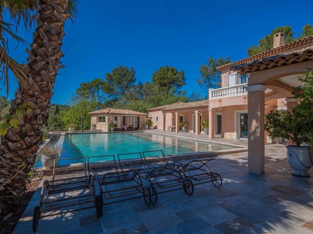 Maison au charme provençal et qualité d'exception 235m² Le Thoronet