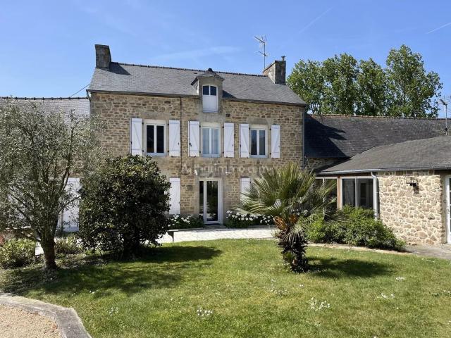 Maison, Aucaleuc