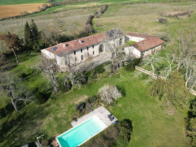 Maison, Auch