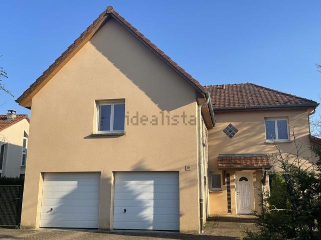 Maison, Audun le Roman