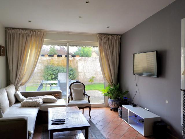 MAISON AUNAY SOUS CRECY