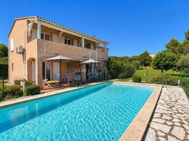 Maison, Aureille