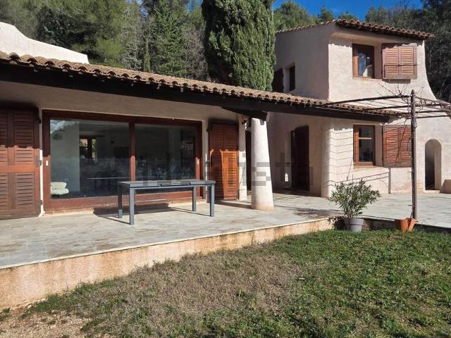 Maison, Auriol