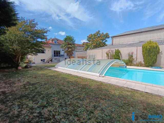 Maison, Aussillon
