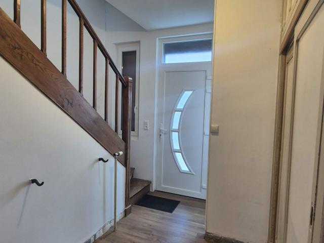 Maison avec 4 chambres et double garage à 10 min à pied du centre ville d'Albert
