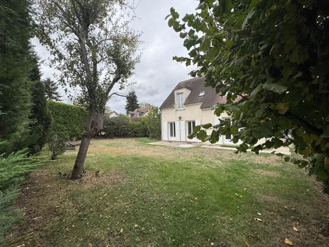 Maison avec 4 chambres en location
