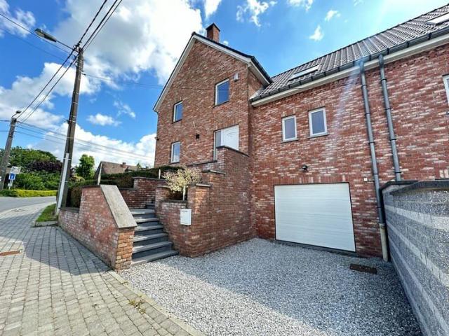 Maison avec 5 chambres, Garage & Jardin