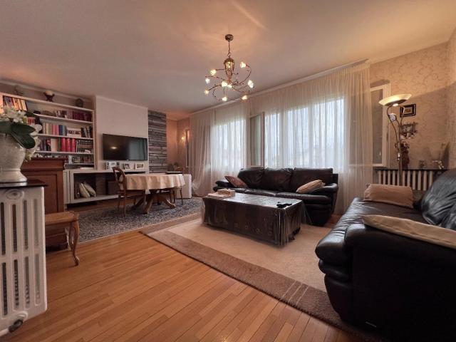 Maison avec 2 appartements indépenant