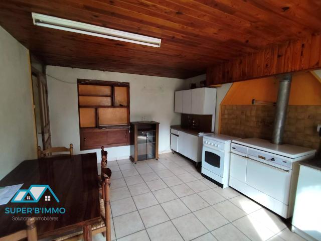 Maison avec 2 logements sur 500 m2 de terrain