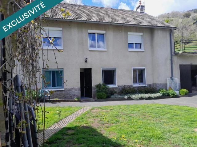 Maison avec 3 chambres combles amenageables 5 mn du lioran