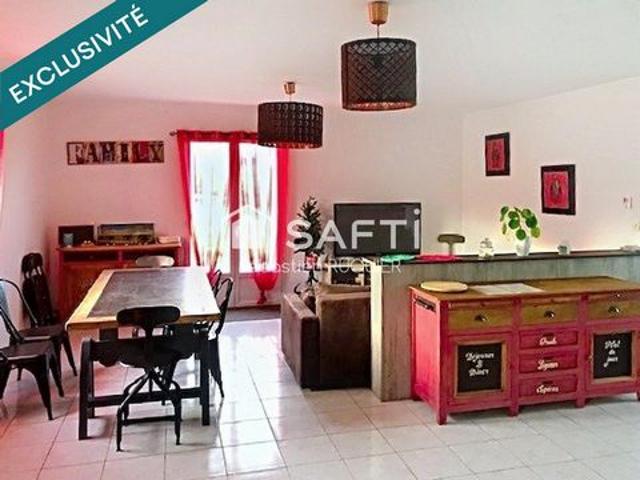 Maison avec 3 chambres de 95m2 et 1206m2 sur parcelle en Suisse Normande