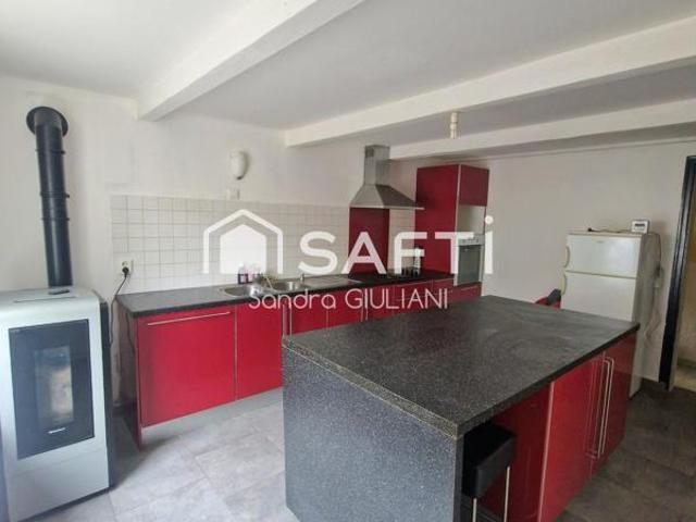 Maison avec 3 grandes chambres ! Idéal 1er achat ou investisseur !
