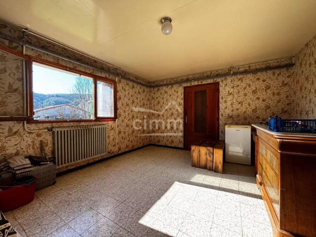 Maison avec terrain de 575 m² à Garde Colombe
