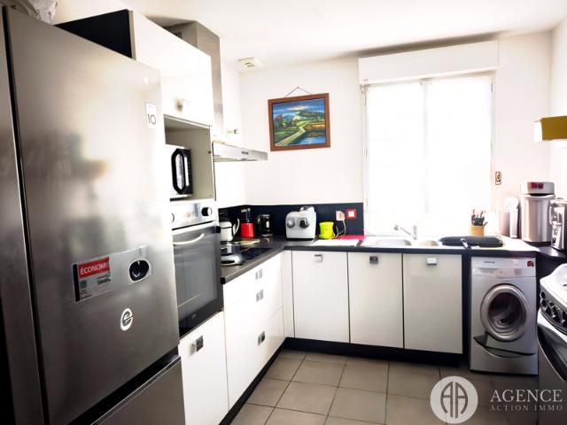 Maison avec terrain et garage