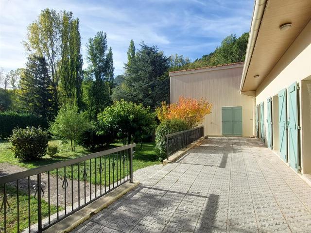 Maison avec terrain 216m² Brusque
