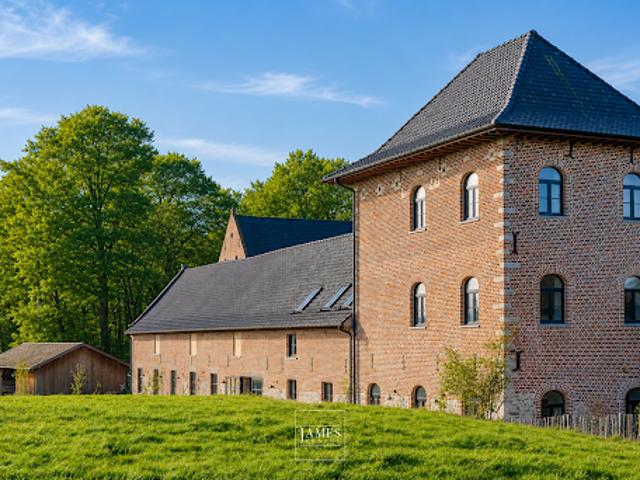Maison avec jardin et terrasse