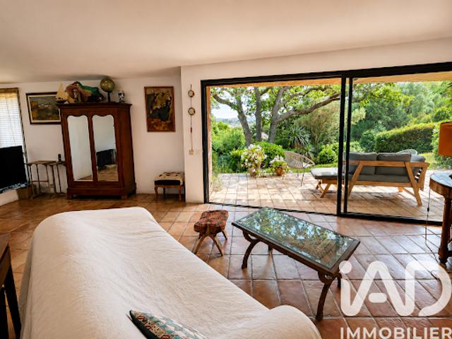Maison avec terrasse