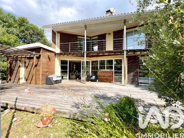 Maison avec terrasse
