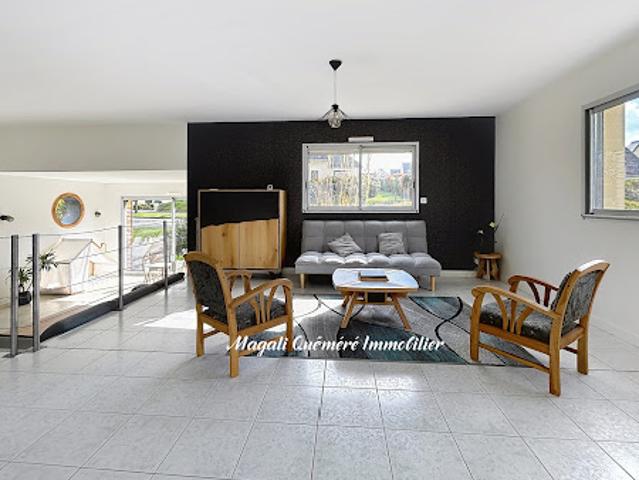 Maison avec jardin et terrasse