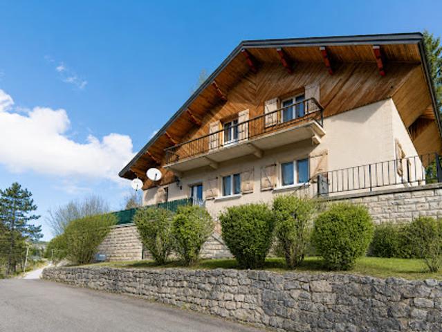 Maison avec jardin et terrasse