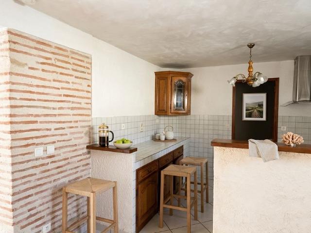 Maison avec terrasse à louer au Mas D'Agenais 47