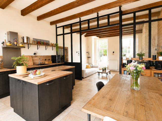Maison avec terrasse et jardin