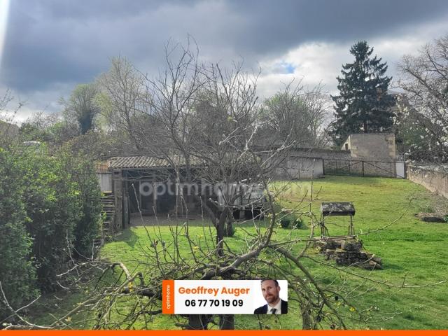 Maison avec terrasse panoramique, piscine sous dôme et grand terrain clos – secteur calme proche de Thouars