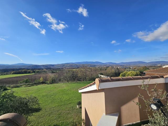 Maison Avec Un Beau Terrain 180m² Vienne