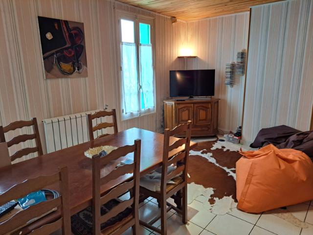 maison avec un garage