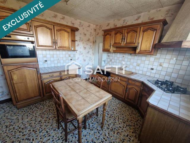 Maison avec un grand sous sol