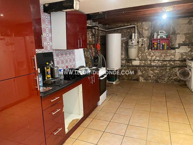 Maison avec une grange et un jardin à 5 min de Ribérac. 117m² Ribérac