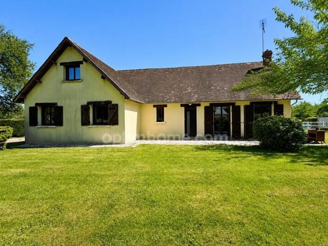 Maison avec vie de plain pied, 5 chambres, grand séjour, gar. 150m² Lisieux