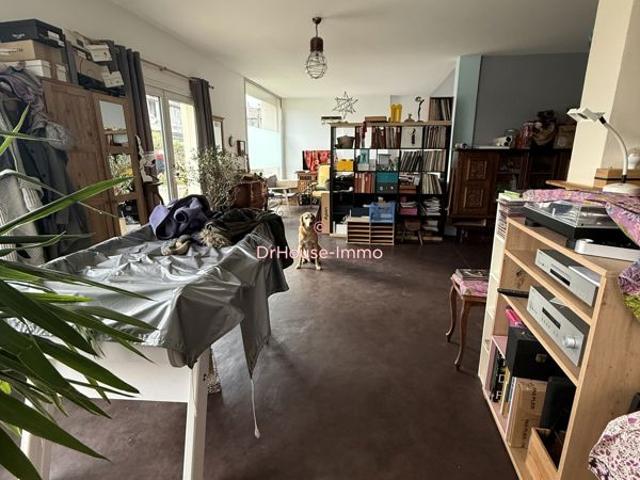 Maison avec vie de plain pied sur environ 2250m² de parcelle