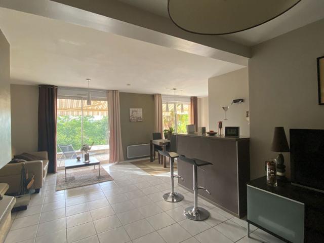 Maison avec vue à Saint Martin La Garenne 8 pièce s 5 chambres 166 m2