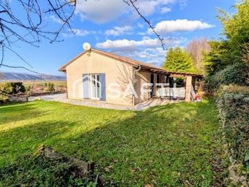 Maison avec vue exceptionnelle et piscine