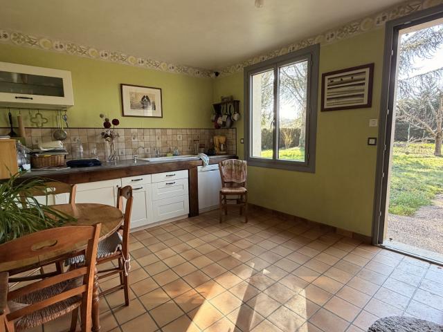 Maison avec vue exceptionnelle sur le château de Rivarennes