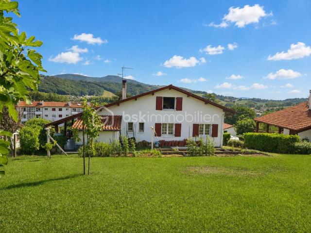 Maison avec vue montagnes Proche centre ville à pied