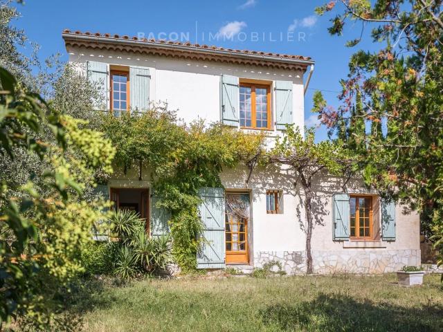 Maison avec vue panoramique 100m² Saint Martin de Castillon