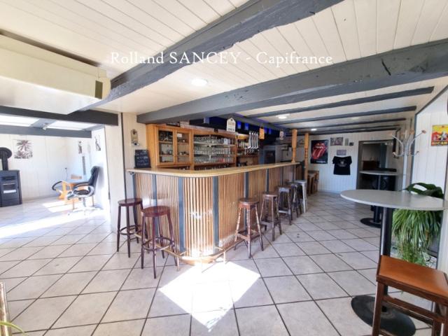 Maison avec activité à vendre 10 pièces MONTECHEROUX 25